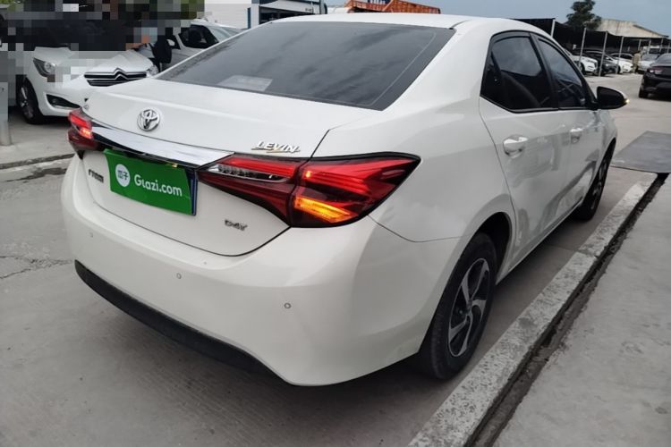Used Toyota Levin 2017 Revised 185T CVT Elite Edition China V Standard Rear Right 45 Deg