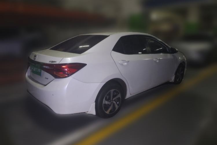 Used Toyota Levin 2017 Revised 185T CVT Elite Edition China V Standard Rear Right 45 Deg