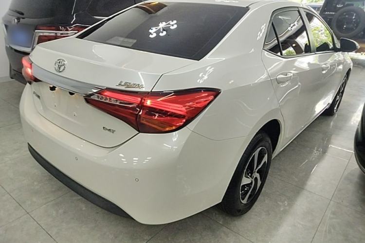 Used Toyota Levin 2017 Revised 185T CVT Elite Edition China V Standard Rear Right 45 Deg