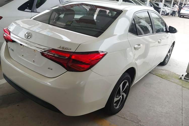 Used Toyota Levin 2017 Revised 185T CVT Elite Edition China V Standard Rear Right 45 Deg