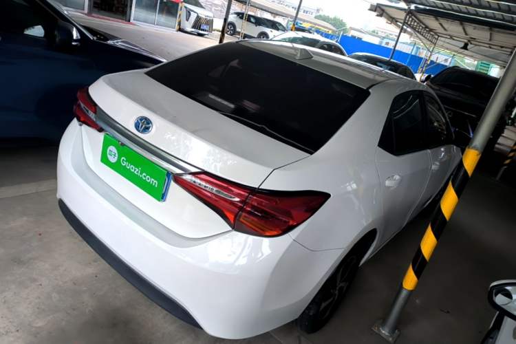 Used Toyota Levin 2017 Revised Dual-Engine 1.8H GS E-CVT Elite Sunroof Version China V Standard Rear Right 45 Deg
