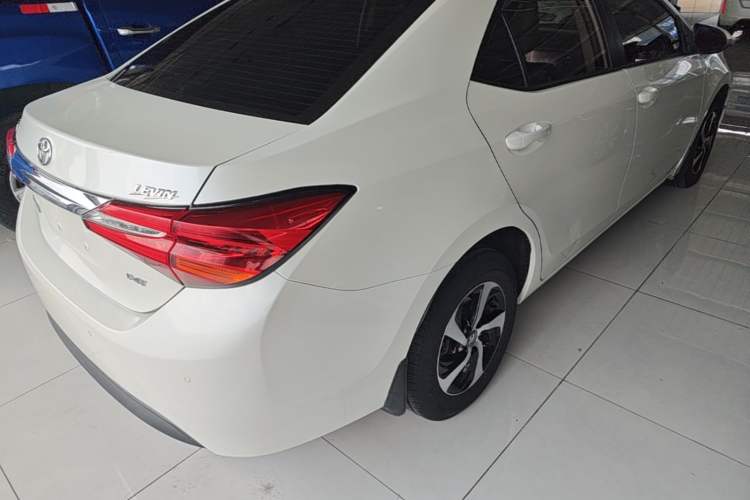 Used Toyota Levin 2017 Revised 185T CVT Elite Edition China V Standard Rear Right 45 Deg
