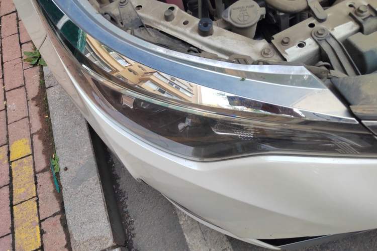 Used Toyota Levin 2017 Revised 185T CVT Elite Edition China V Standard Right Front Headlight