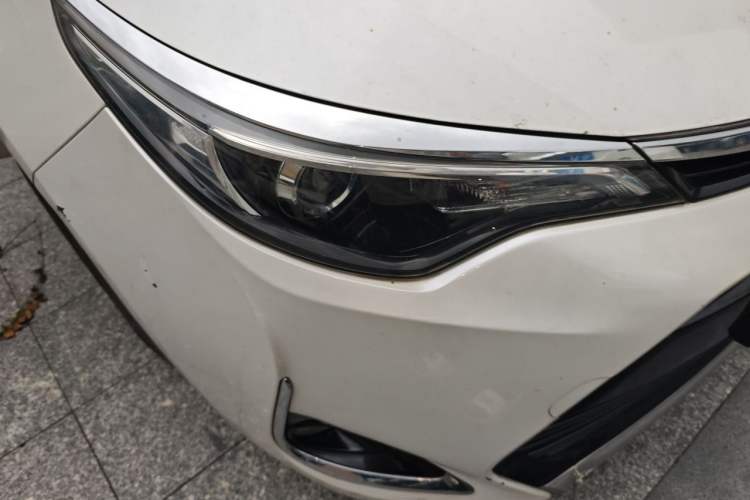 Used Toyota Levin 2017 Revised 185T CVT Elite Edition China V Standard Right Front Headlight