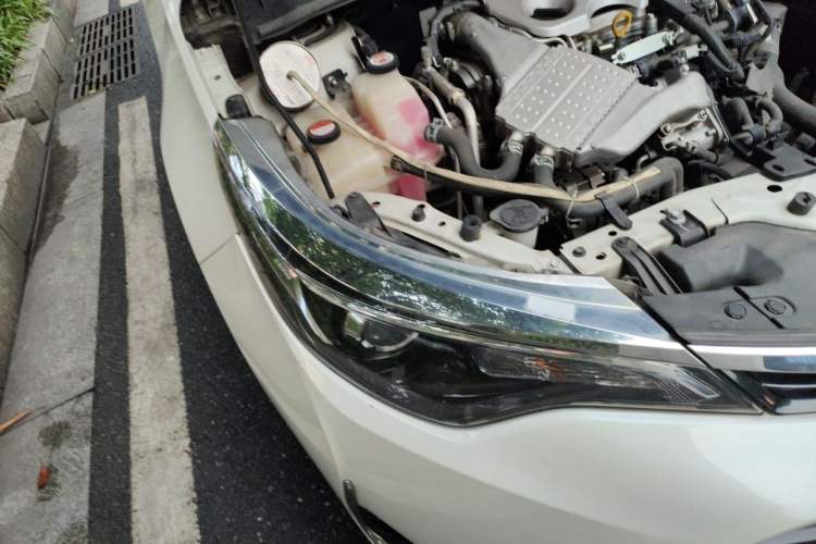 Used Toyota Levin 2017 Revised 185T CVT Elite Edition China V Standard Right Front Headlight