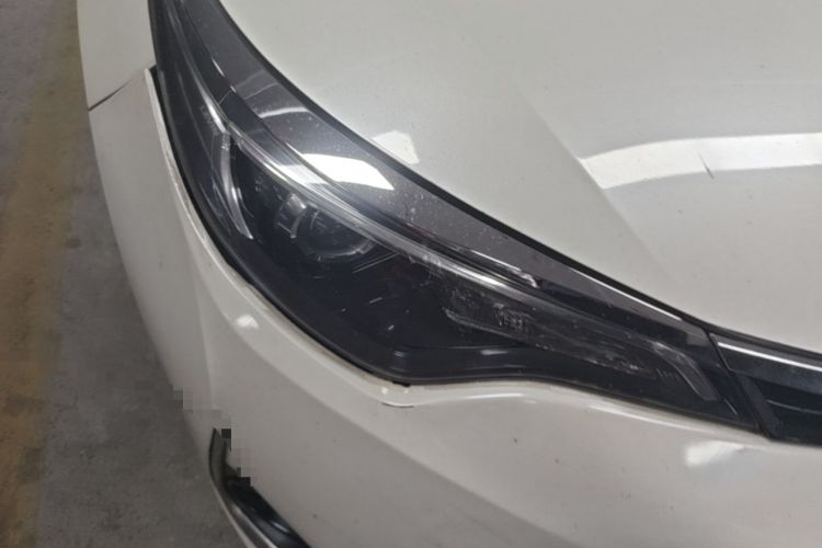 Used Toyota Levin 2017 Revised Version 185T CVT Elite Edition China VI Standard Right Front Headlight