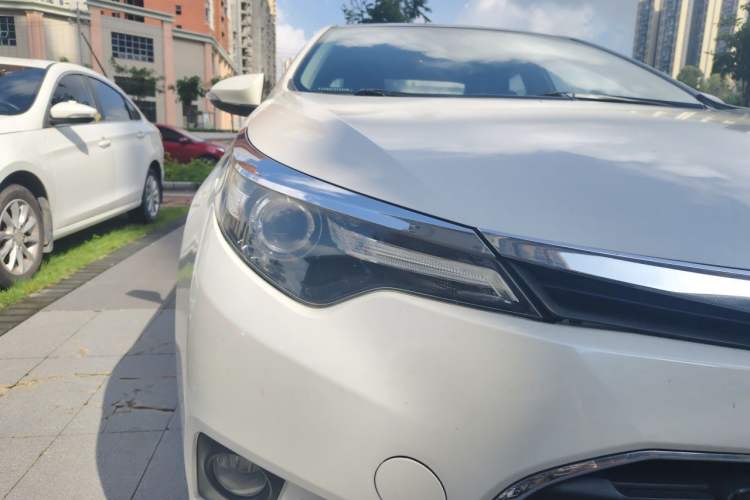 Used Toyota Levin 2017 1.2T G CVT Elite Edition Right Front Headlight