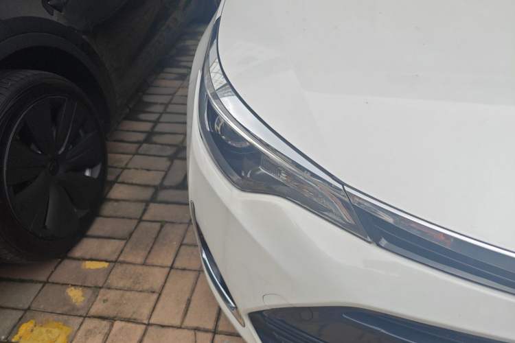 Used Toyota Levin 2017 Revised 185T CVT Elite Edition China V Standard Right Front Headlight