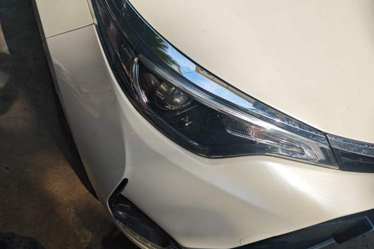 Used Toyota Levin 2017 Revised 185T CVT Elite Edition China V Standard Right Front Headlight