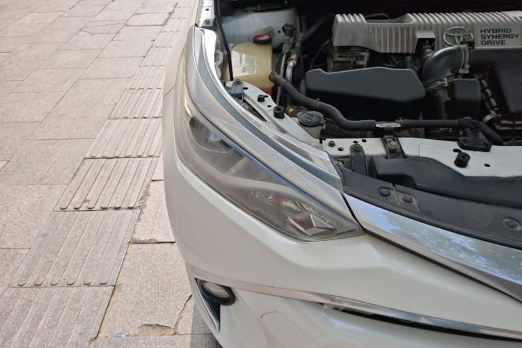 Used Toyota Levin 2017 Revised Dual-Engine 1.8H GS E-CVT Elite Sunroof Version China V Standard Right Front Headlight