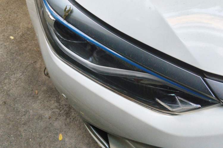 Used Toyota Levin 2017 Revised Dual-Engine 1.8H GS E-CVT Elite Sunroof Version China V Standard Right Front Headlight