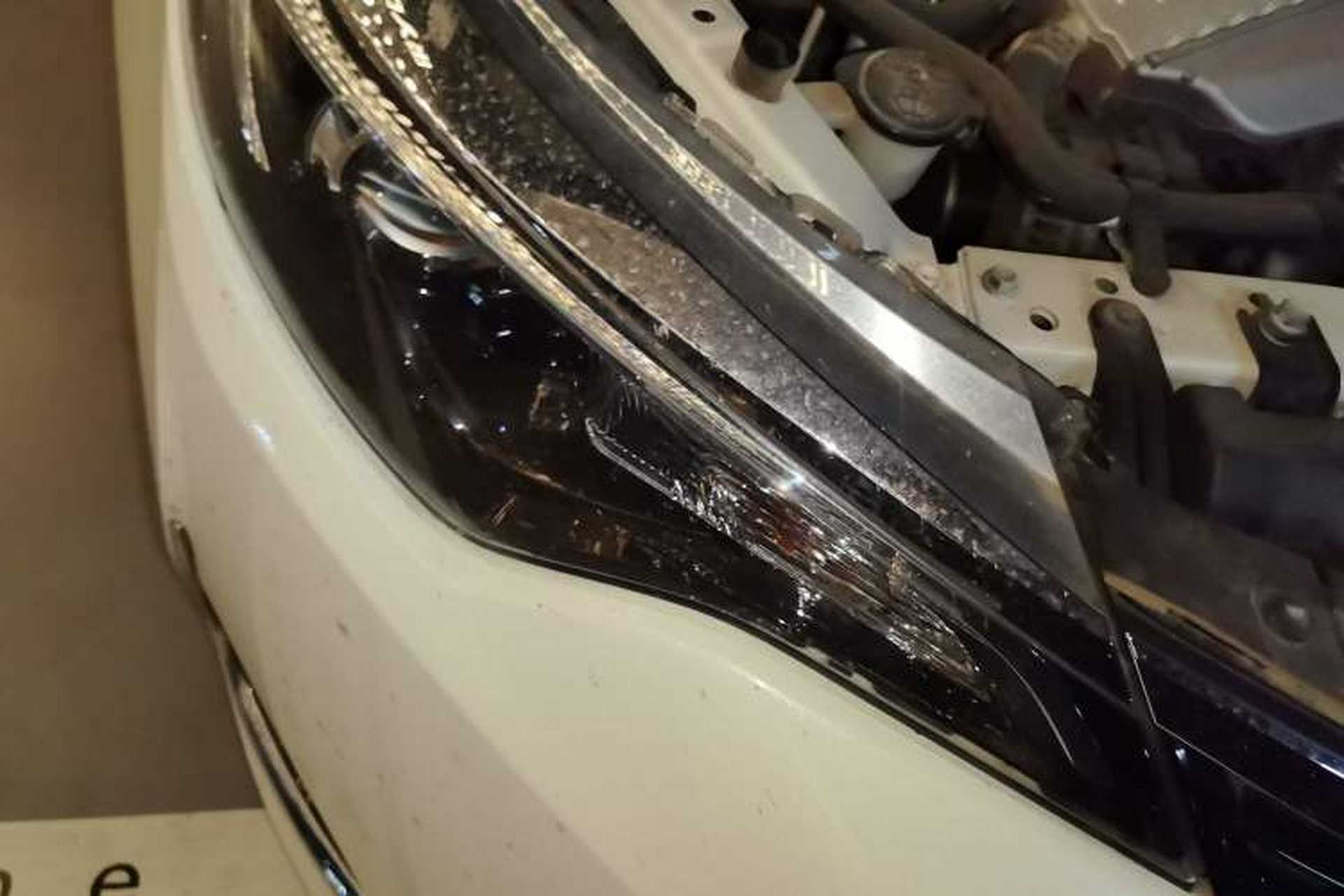 Used Toyota Levin 2017 Revised 185T CVT Elite Edition China V Standard Right Front Headlight
