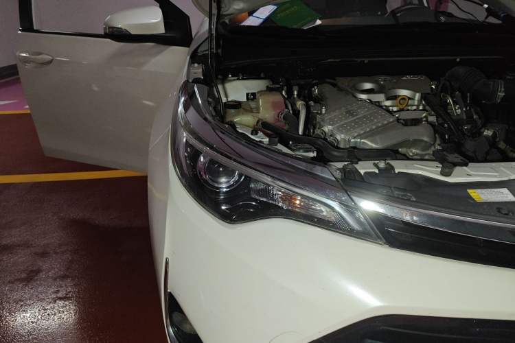 Used Toyota Levin 2017 Revised 185T CVT Elite Edition China V Standard Right Front Headlight