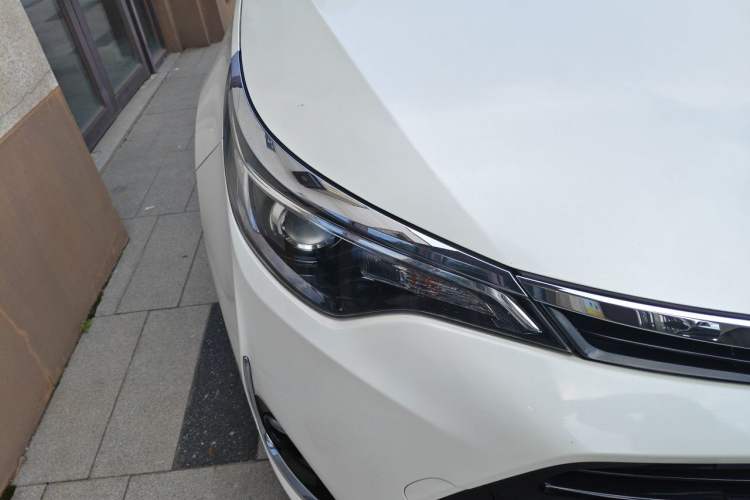 Used Toyota Levin 2017 Revised 185T CVT Elite Edition China V Standard Right Front Headlight