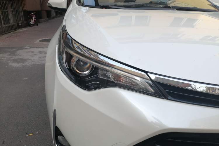 Used Toyota Levin 2017 Revised 185T CVT Elite Edition China V Standard Right Front Headlight