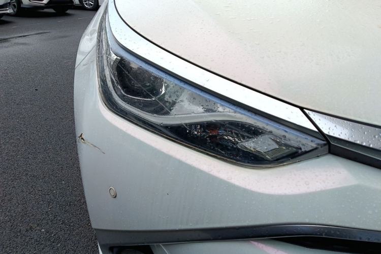 Used Toyota Levin 2017 Revised Dual-Engine 1.8H GS E-CVT Elite Sunroof Version China V Standard Right Front Headlight