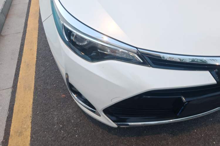 Used Toyota Levin 2017 Revised Version 185T CVT Elite Edition China VI Standard Right Front Headlight