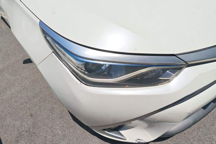 Used Toyota Levin 2017 Revised Dual-Engine 1.8H GS E-CVT Elite Sunroof Version China V Standard Right Front Headlight