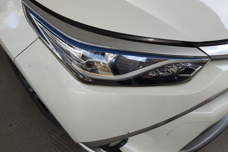 Used Toyota Levin 2017 Revised Dual-Engine 1.8H GS E-CVT Elite Sunroof Version China V Standard Right Front Headlight