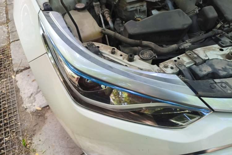 Used Toyota Levin 2017 Revised Dual-Engine 1.8H GS E-CVT Elite Sunroof Version China V Standard Right Front Headlight