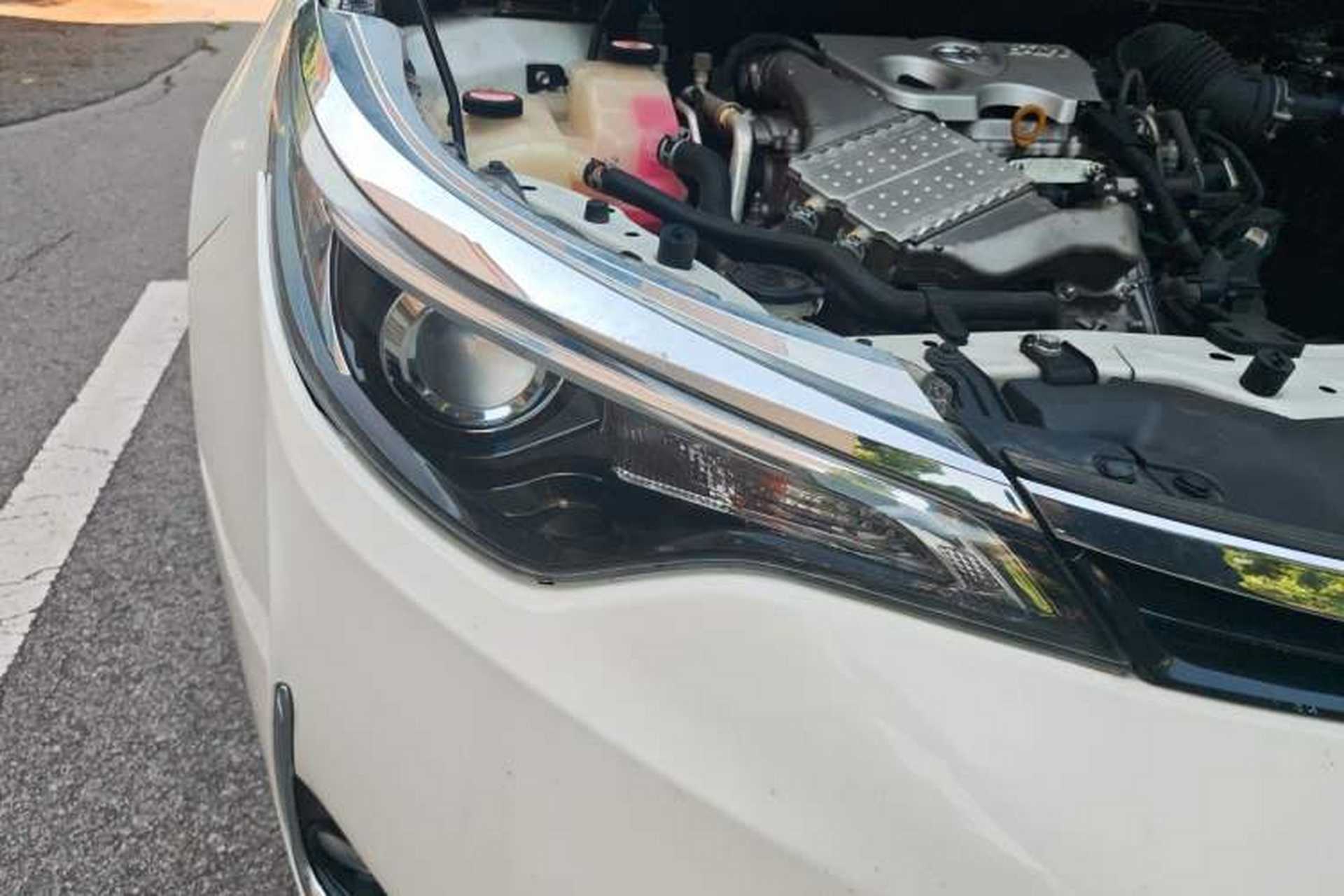 Used Toyota Levin 2017 Revised Version 185T CVT Elite Edition China VI Standard Right Front Headlight