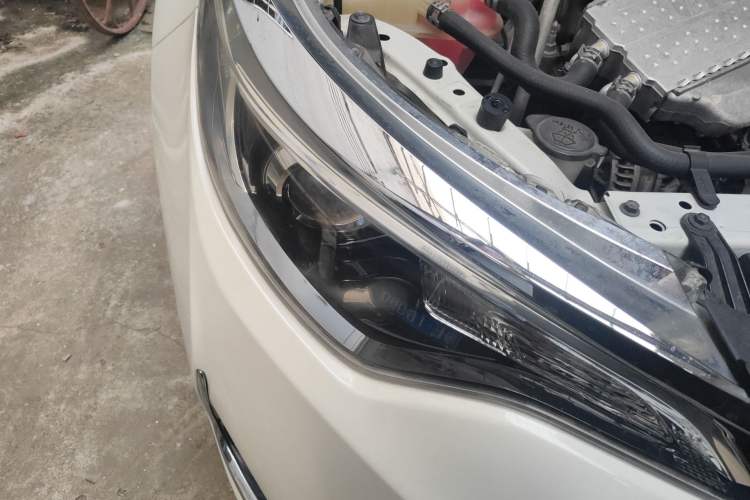 Used Toyota Levin 2017 Revised 185T CVT Elite Edition China V Standard Right Front Headlight