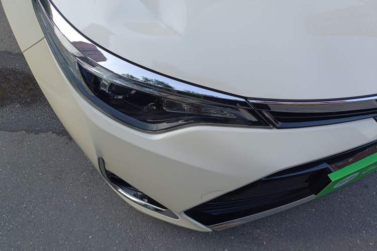 Used Toyota Levin 2017 Revised 185T CVT Elite Edition China V Standard Right Front Headlight