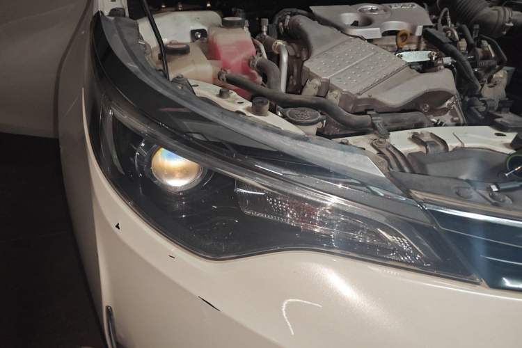 Used Toyota Levin 2017 Revised 185T CVT Elite Edition China V Standard Right Front Headlight