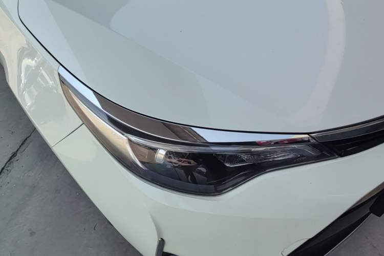 Used Toyota Levin 2017 Revised 185T CVT Elite Edition China V Standard Right Front Headlight