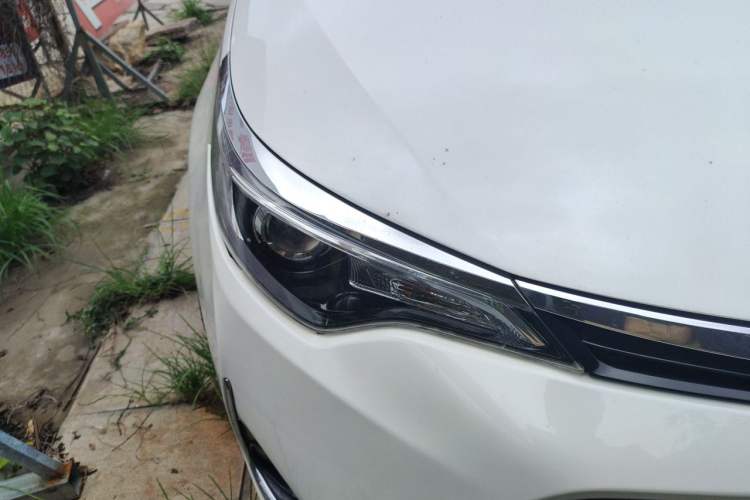 Used Toyota Levin 2017 Revised 185T CVT Elite Edition China V Standard Right Front Headlight