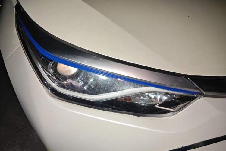 Used Toyota Levin 2017 Revised Dual-Engine 1.8H GS E-CVT Elite Sunroof Version China V Standard Right Front Headlight