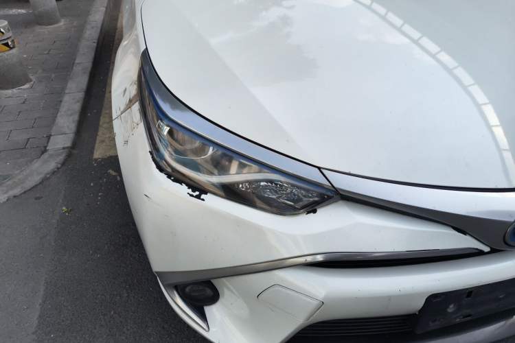 Used Toyota Levin 2017 Revised Dual-Engine 1.8H GS E-CVT Elite Sunroof Version China V Standard Right Front Headlight