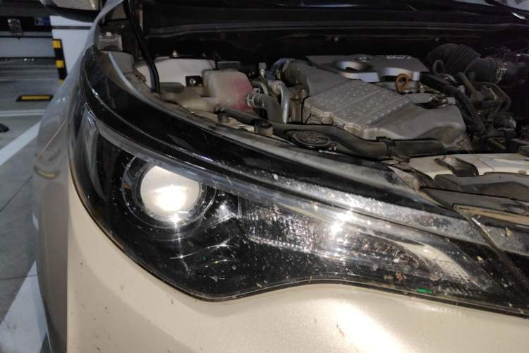 Used Toyota Levin 2017 Revised 185T CVT Elite Edition China V Standard Right Front Headlight