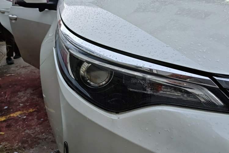 Used Toyota Levin 2017 Revised 185T CVT Elite Edition China V Standard Right Front Headlight
