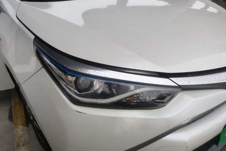 Used Toyota Levin 2017 Revised Dual-Engine 1.8H GS E-CVT Elite Sunroof Version China V Standard Right Front Headlight