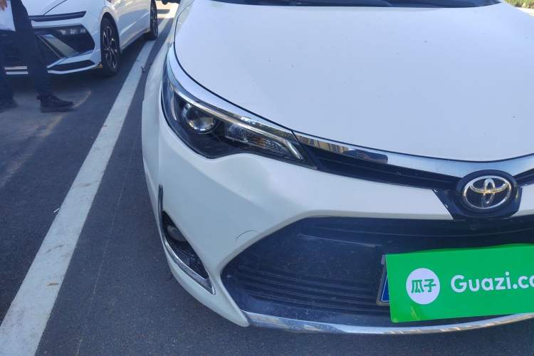 Used Toyota Levin 2017 Revised Version 185T CVT Elite Edition China VI Standard Right Front Headlight