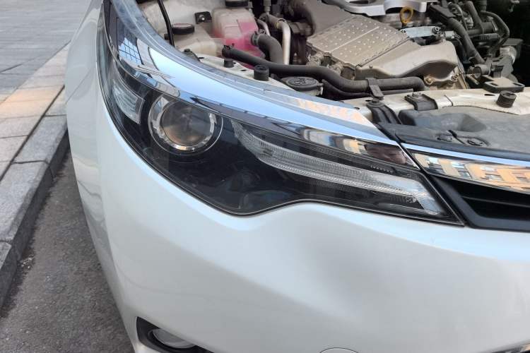 Used Toyota Levin 2017 1.2T G CVT Elite Edition Right Front Headlight