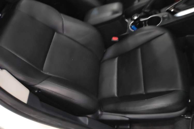 Used Toyota Levin 2017 Revised 185T CVT Elite Edition China V Standard Right Front Seat