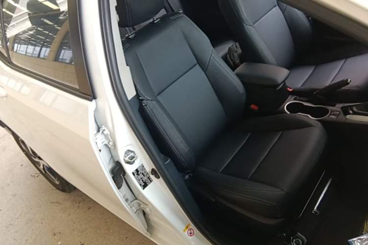Used Toyota Levin 2017 Revised 185T CVT Elite Edition China V Standard Right Front Seat