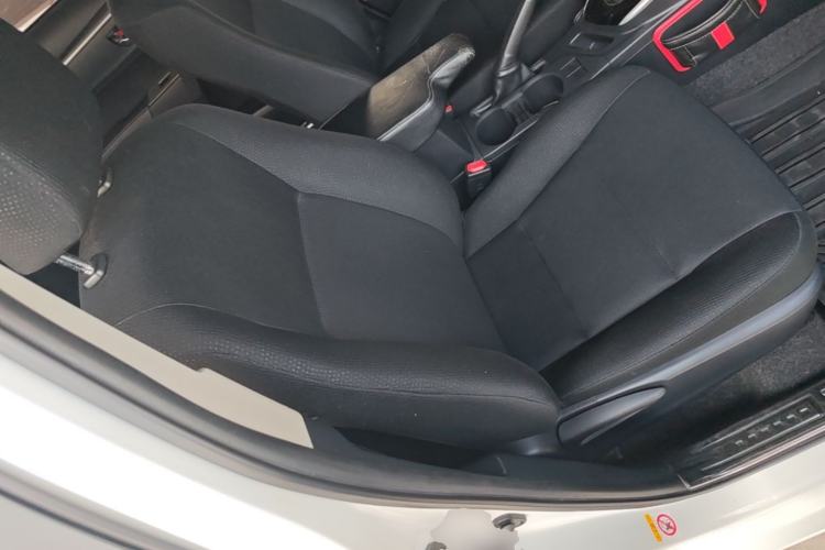 Used Toyota Levin 2017 Revised Dual-Engine 1.8H GS E-CVT Elite Sunroof Version China V Standard Right Front Seat