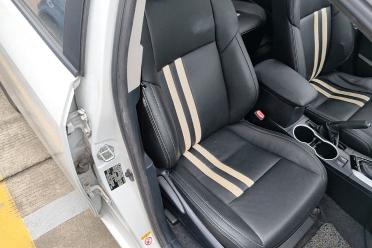 Used Toyota Levin 2017 Revised 185T CVT Elite Edition China V Standard Right Front Seat
