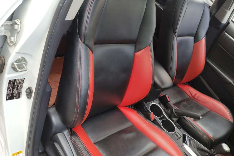 Used Toyota Levin 2017 Revised Version 185T CVT Elite Edition China VI Standard Right Front Seat