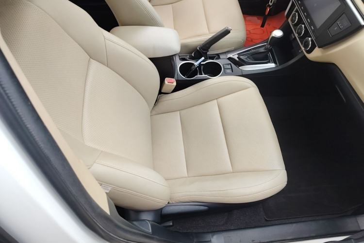 Used Toyota Levin 2017 Revised 185T CVT Elite Edition China V Standard Right Front Seat