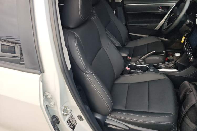 Used Toyota Levin 2017 Revised 185T CVT Elite Edition China V Standard Right Front Seat