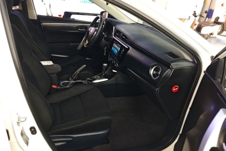 Used Toyota Levin 2017 Revised 185T CVT Elite Edition China V Standard Right Front Seat