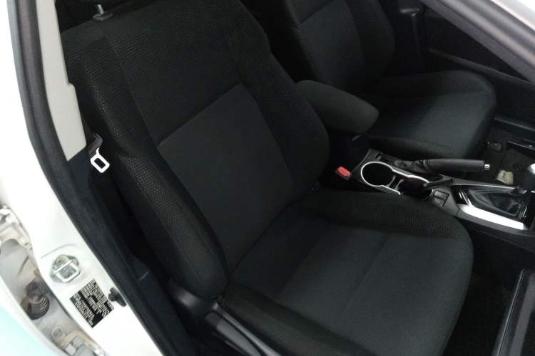 Used Toyota Levin 2017 Revised Version 185T CVT Elite Edition China VI Standard Right Front Seat