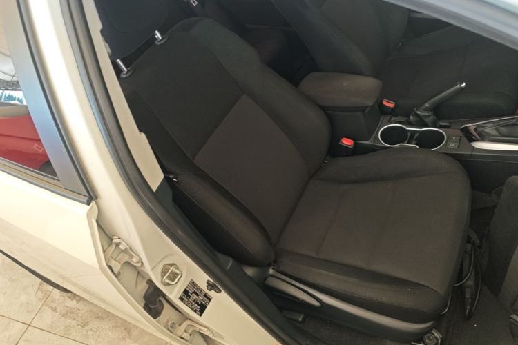 Used Toyota Levin 2017 Revised 185T CVT Elite Edition China V Standard Right Front Seat