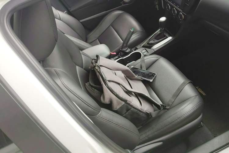 Used Toyota Levin 2017 Revised 185T CVT Elite Edition China V Standard Right Front Seat