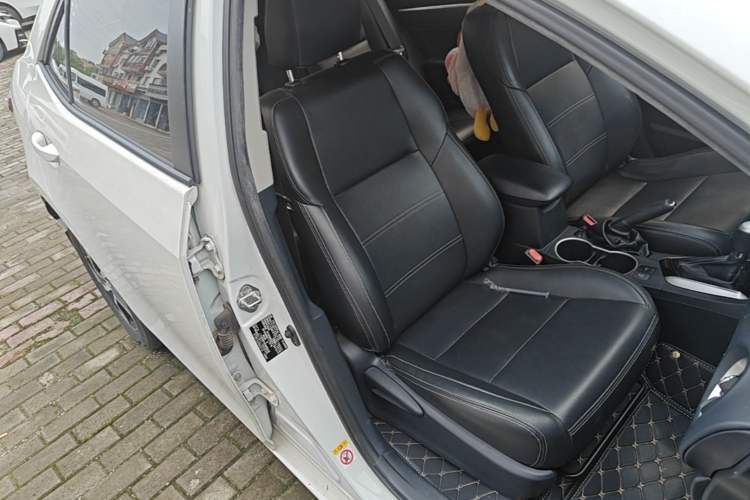 Used Toyota Levin 2017 Revised 185T CVT Elite Edition China V Standard Right Front Seat