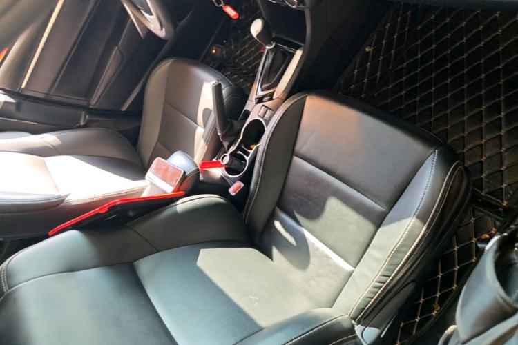 Used Toyota Levin 2017 Revised Version 185T CVT Elite Edition China VI Standard Right Front Seat